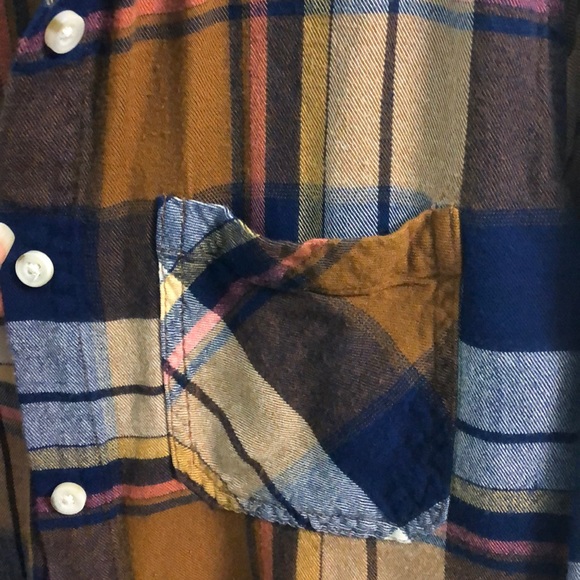 Button down shirt - Picture 2 of 3